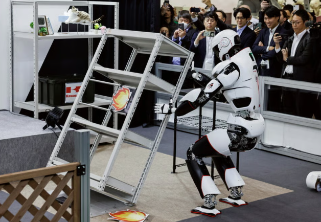 Thiếu hụt lao động thúc đẩy cuộc cách mạng robot ở Nhật Bản